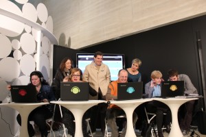 Marisol Garmendia, Iñigo Arcáuz, Aitziber San Roman, Aizpea Goenaga, Juan Karlos Izagirre eta Nerea Txapartegi Mintzenet proiektuaren aurkezpenean (San Telmo museoa, Donostia) 2012/12/03